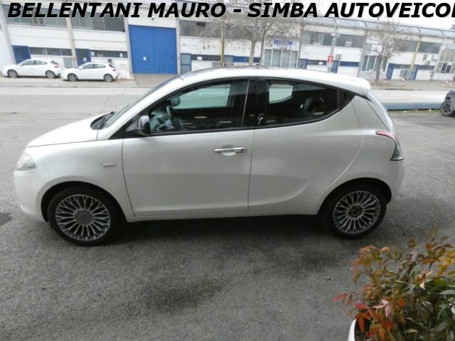 LANCIA Ypsilon usata, con Controllo trazione