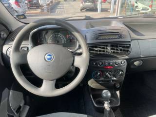 FIAT Punto usata 11
