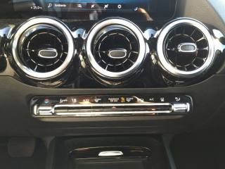 MERCEDES-BENZ GLA 250 usata, con Touch screen