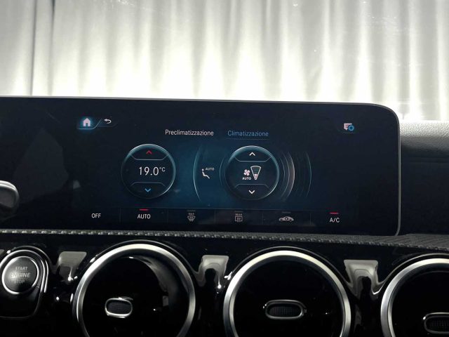 MERCEDES-BENZ A 250 usata, con Sensore di luce