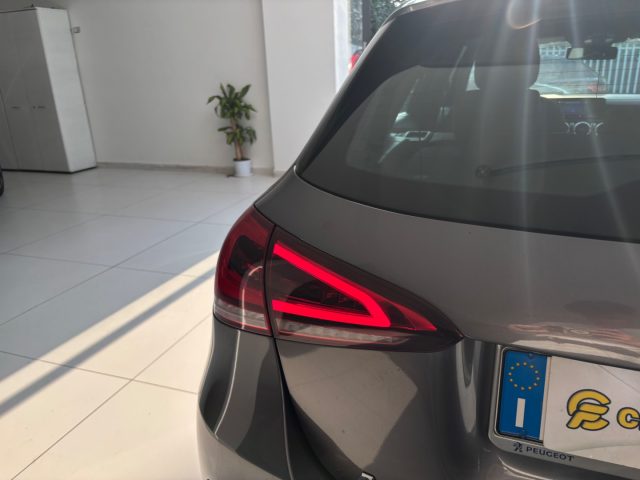 MERCEDES-BENZ A 180 usata, con Climatizzatore