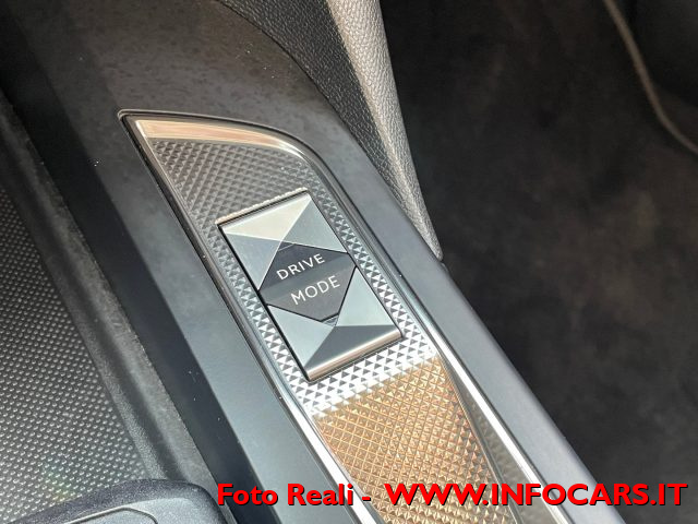 DS AUTOMOBILES DS 3 Crossback usata, con Sensori di parcheggio anteriori