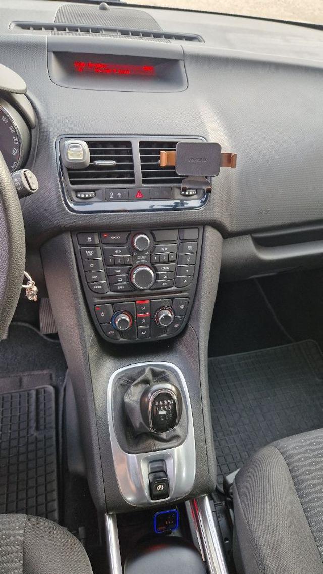 OPEL Meriva usata, con Climatizzatore