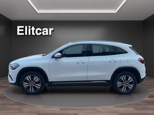MERCEDES-BENZ GLA 180 usata, con Airbag