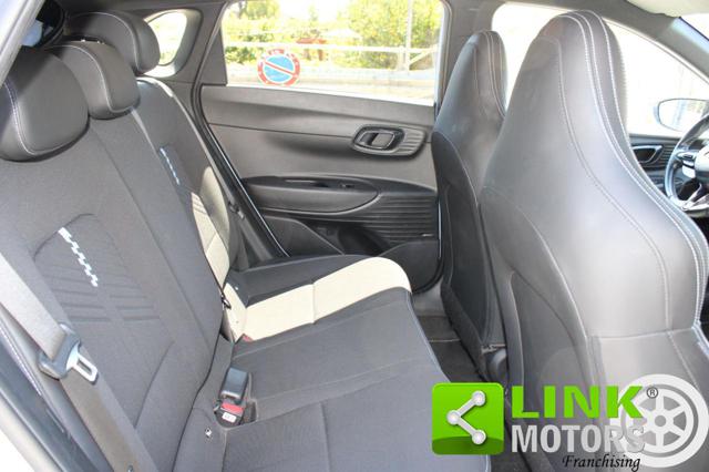 HYUNDAI i20 usata, con Sedile posteriore sdoppiato