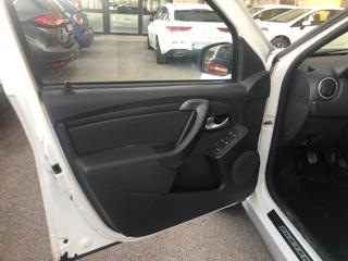 DACIA Duster usata 13
