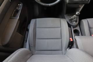 VOLKSWAGEN Touran usata, con Servosterzo