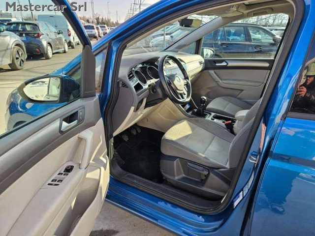 VOLKSWAGEN Touran usata, con Park Distance Control