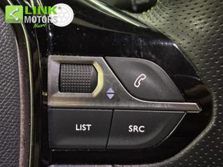 PEUGEOT 208 usata, con Volante in pelle