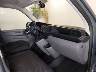 VOLKSWAGEN Caravelle usata, con Vivavoce