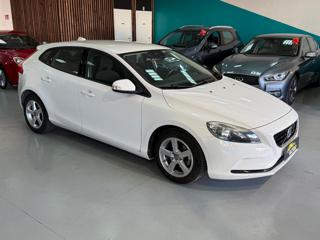 VOLVO V40 usata, con Autoradio