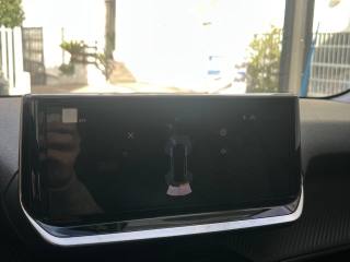 PEUGEOT 208 usata, con Volante in pelle