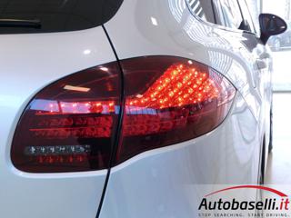 PORSCHE Cayenne usata, con Sedile posteriore sdoppiato
