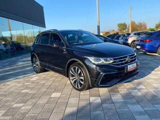 VOLKSWAGEN Tiguan usata, con Airbag laterali