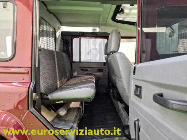 LAND ROVER Defender usata 28