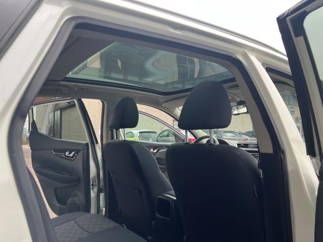 NISSAN Qashqai usata, con USB