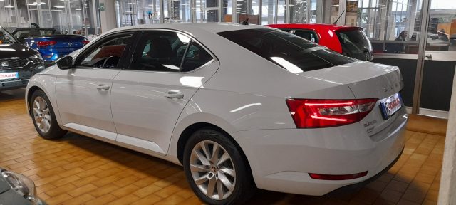 SKODA Superb usata, con Airbag Passeggero