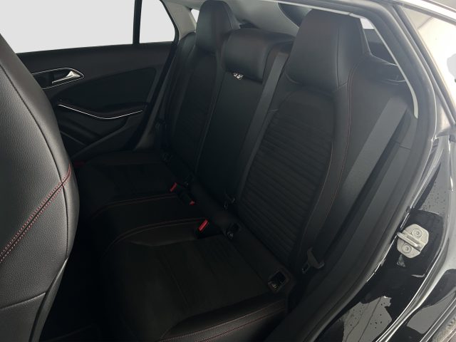 MERCEDES-BENZ CLA 200 usata 9