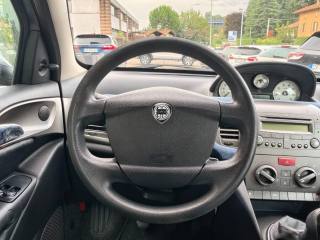 LANCIA Ypsilon usata, con Servosterzo