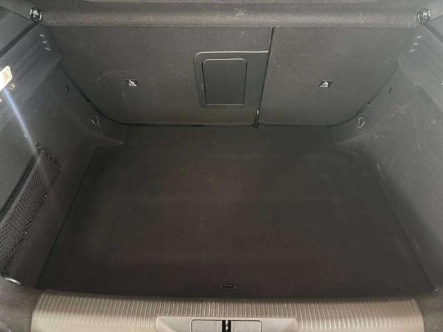 PEUGEOT 308 usata, con Sistema di navigazione