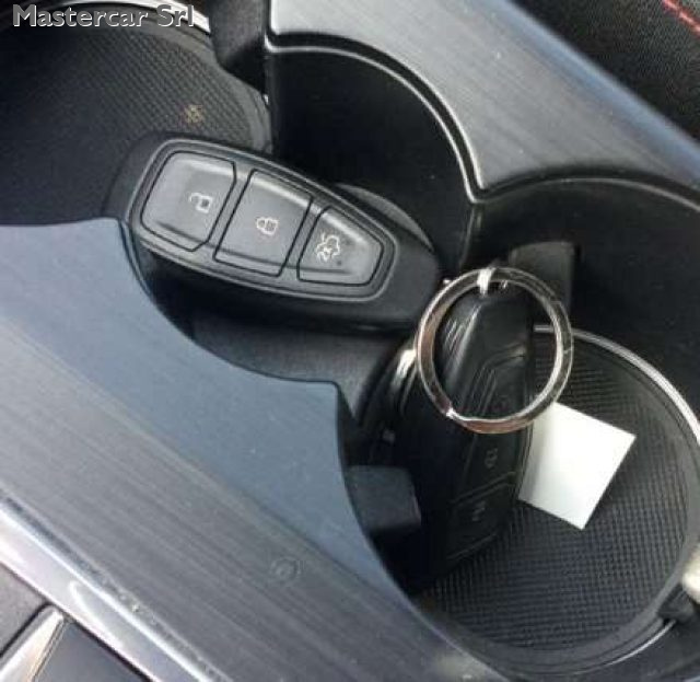 FORD Kuga usata, con Servosterzo