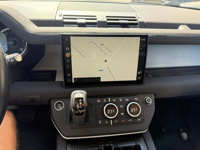 LAND ROVER Defender usata, con Fendinebbia