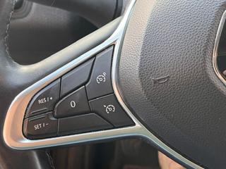 RENAULT Clio usata, con Park Distance Control