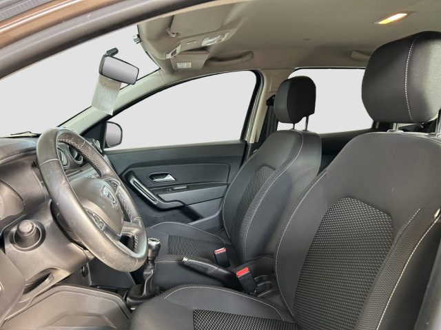 DACIA Duster usata 8