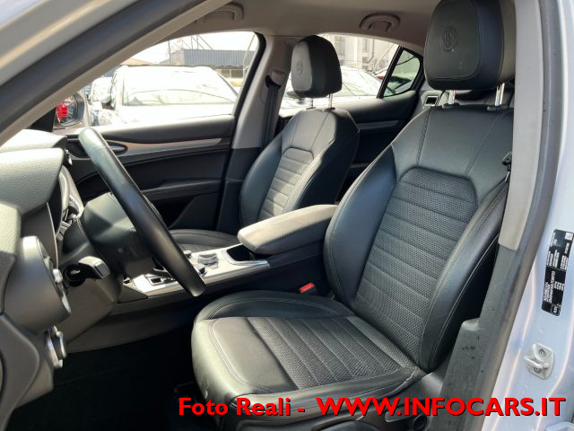ALFA ROMEO Stelvio usata, con Alzacristalli elettrici