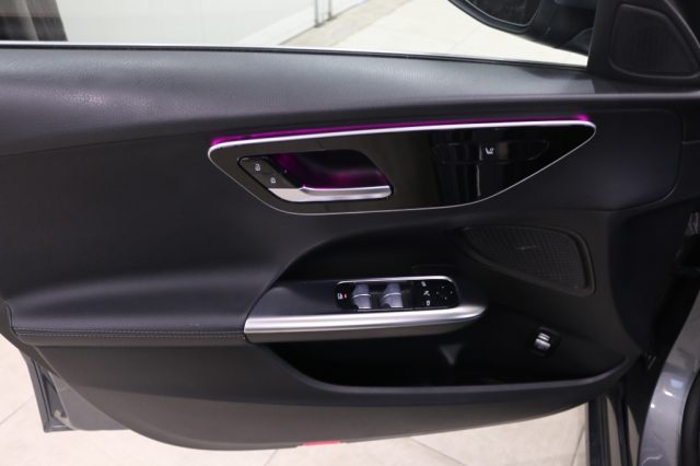 MERCEDES-BENZ C 200 usata, con Airbag testa