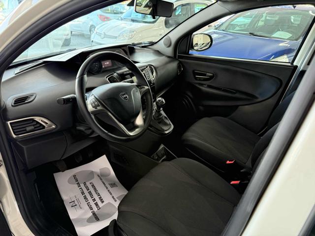 LANCIA Ypsilon usata, con Autoradio digitale