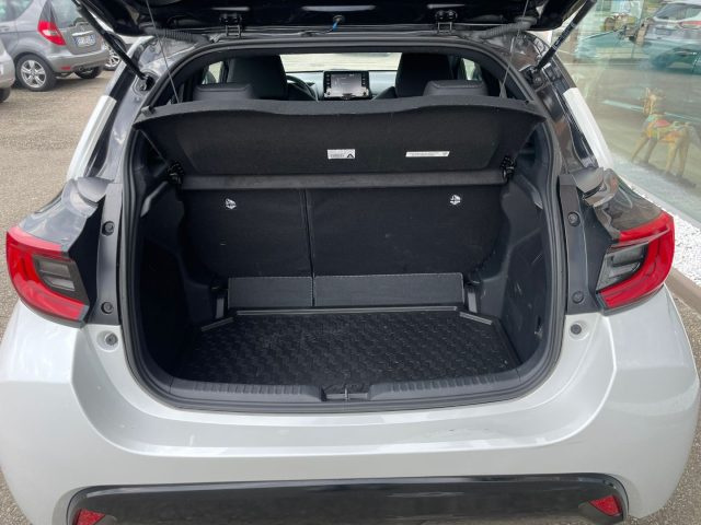 TOYOTA Yaris usata, con Controllo trazione