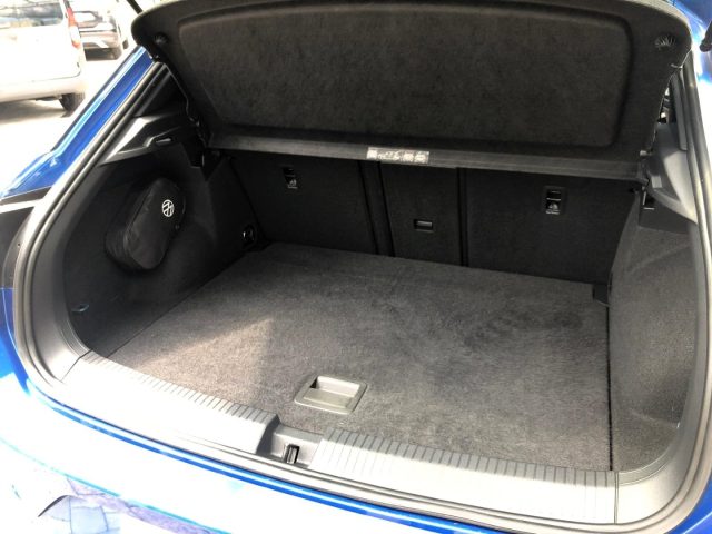 VOLKSWAGEN T-Roc usata, con Freno di stazionamento elettrico