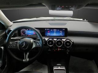 MERCEDES-BENZ A 180 usata, con Boardcomputer