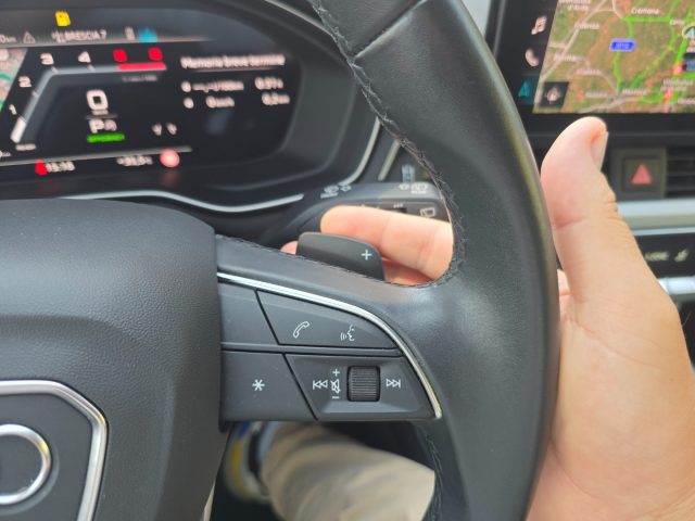 AUDI A4 usata, con Sensori di parcheggio anteriori