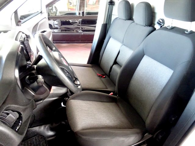 FIAT Doblo usata, con Park Distance Control