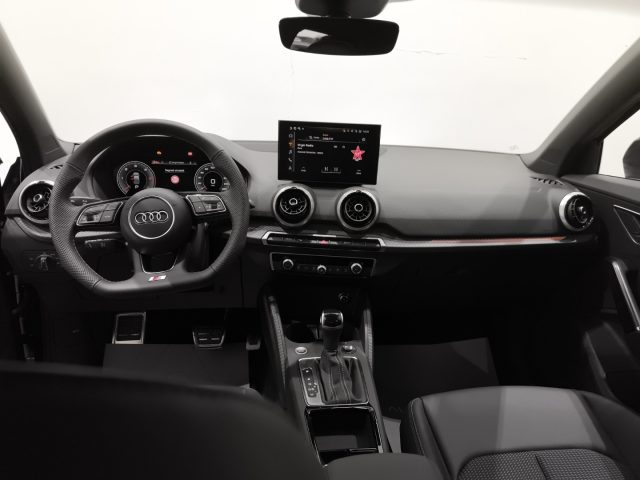 AUDI Q2 usata, con USB