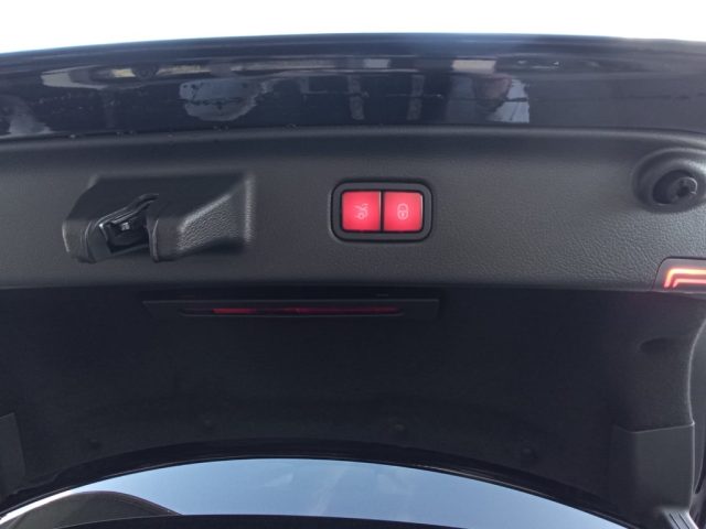 MERCEDES-BENZ S 400 usata, con Luci diurne LED