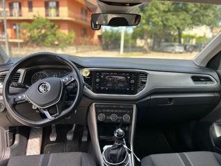 VOLKSWAGEN T-Roc usata, con Autoradio