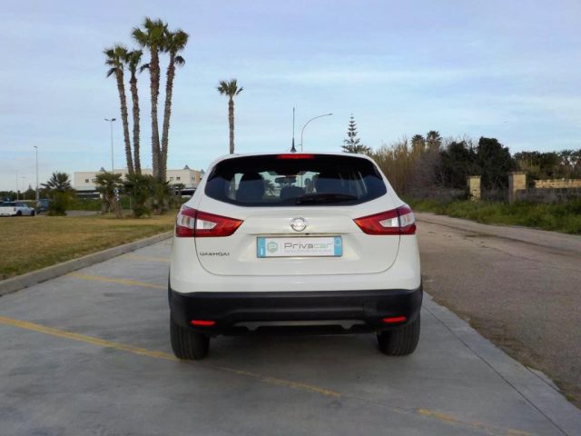NISSAN Qashqai usata, con Autoradio