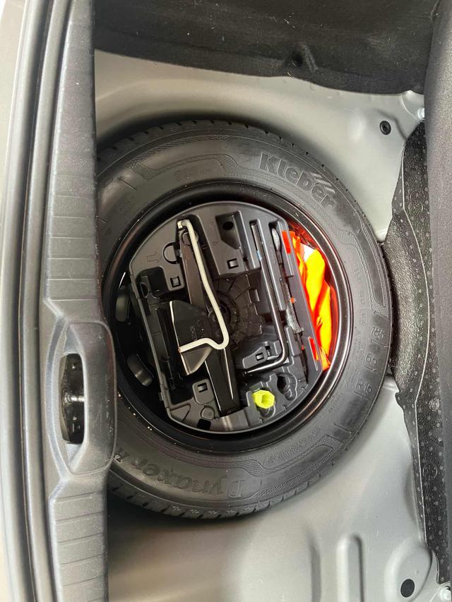 PEUGEOT 208 usata, con Alzacristalli elettrici