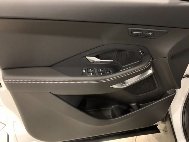 JAGUAR E-Pace usata, con Interni in pelle