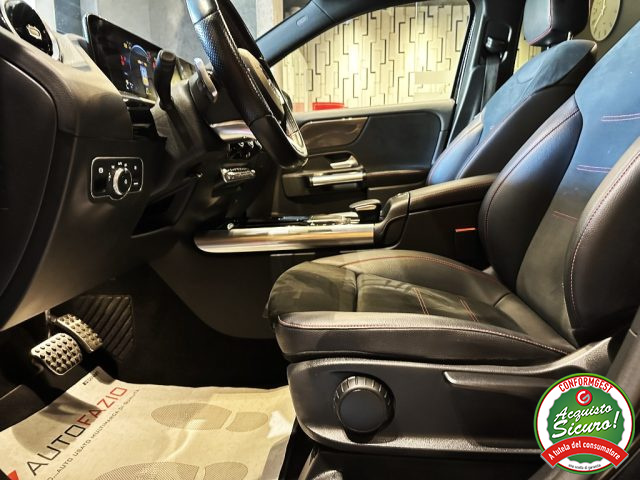 MERCEDES-BENZ GLA 200 usata, con Park Distance Control