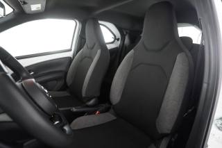 TOYOTA Aygo X usata 10