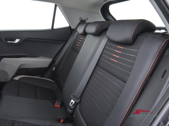 KIA Stonic usata 9