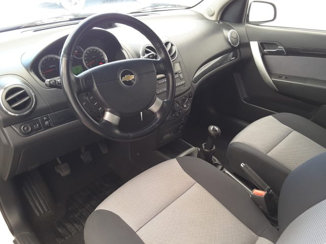 CHEVROLET Aveo usata, con Autoradio