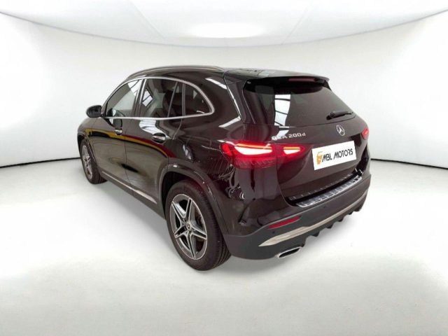 MERCEDES-BENZ GLA 200 usata, con Airbag
