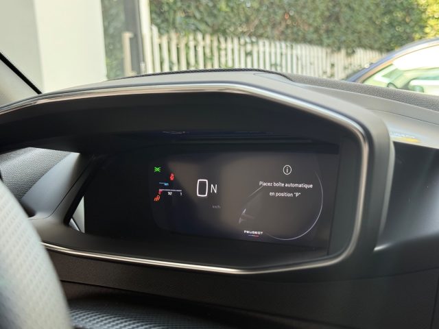 PEUGEOT 2008 usata, con Isofix