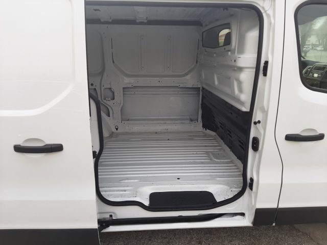 OPEL Vivaro usata 14