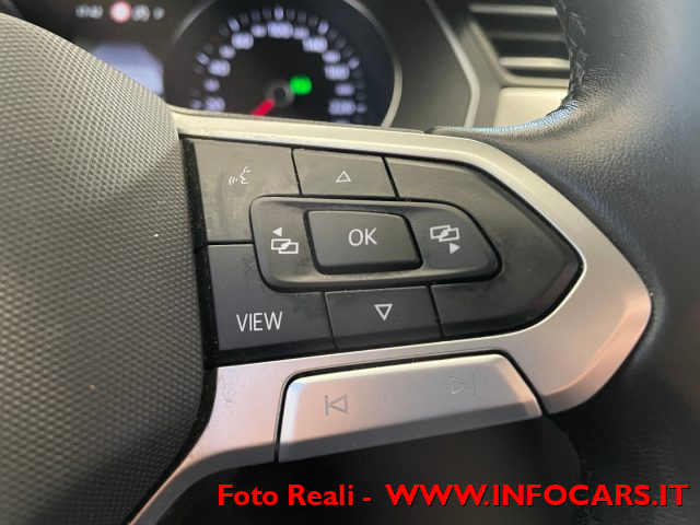 VOLKSWAGEN Passat Variant usata, con Luci diurne LED